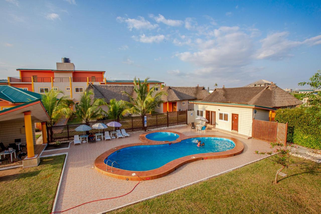 La Tua Villas Prampram Экстерьер фото